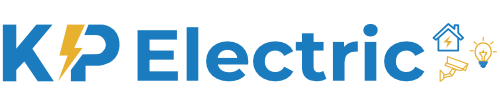 KP Electric logo sa plavim slovima, žutim simbolom munje, ikonom kuće i žarulje